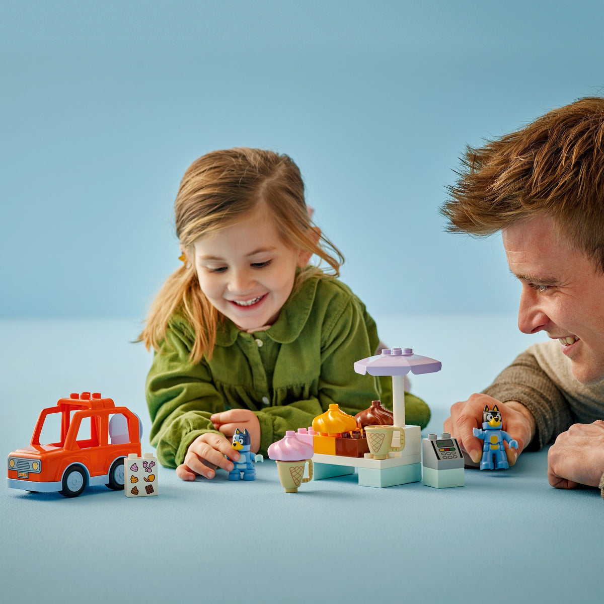 LEGO 10458 Ice Cream Trip with Bluey alternate view 4