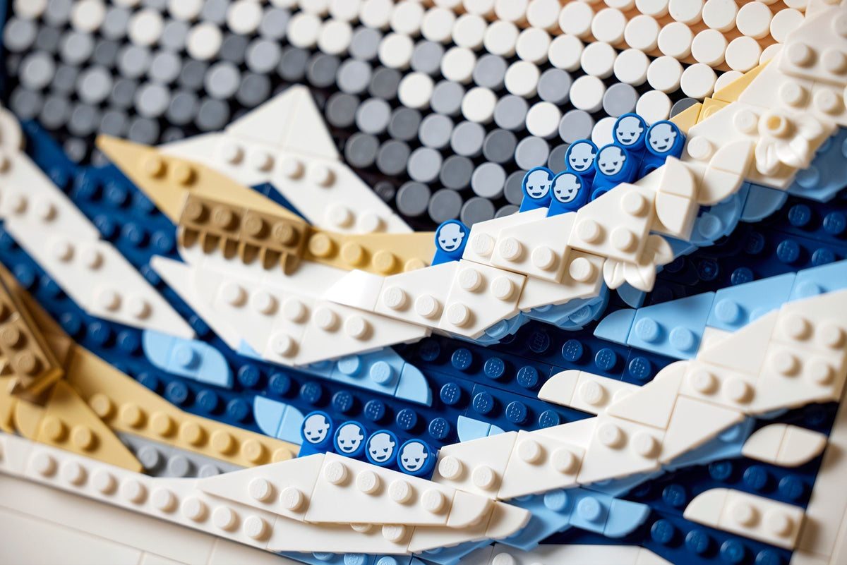LEGO 31208 Hokusai - The Great Wave alternate view 2