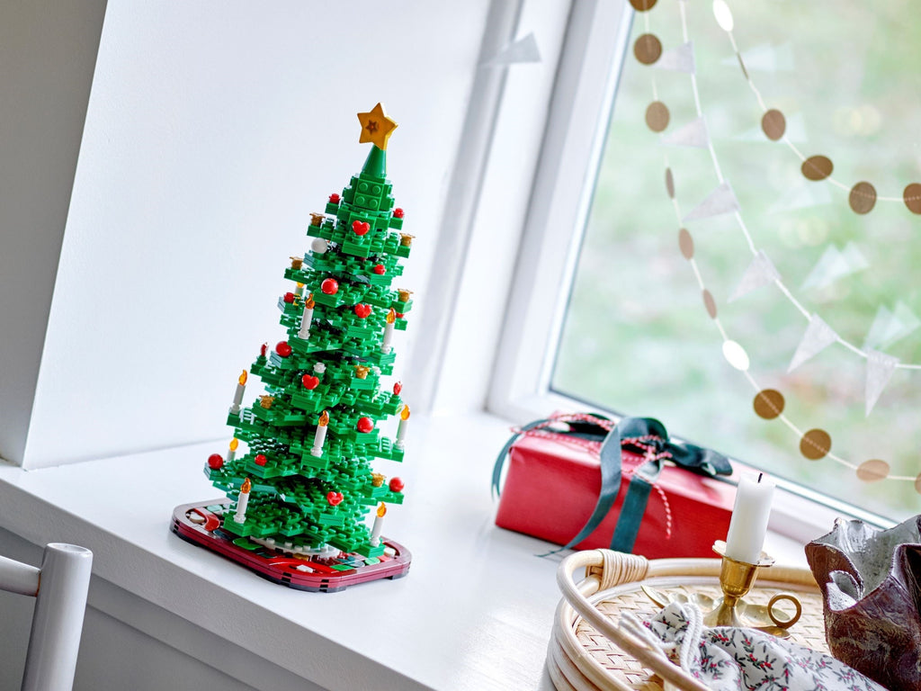 LEGO 40573 Christmas Tree alternate view 3