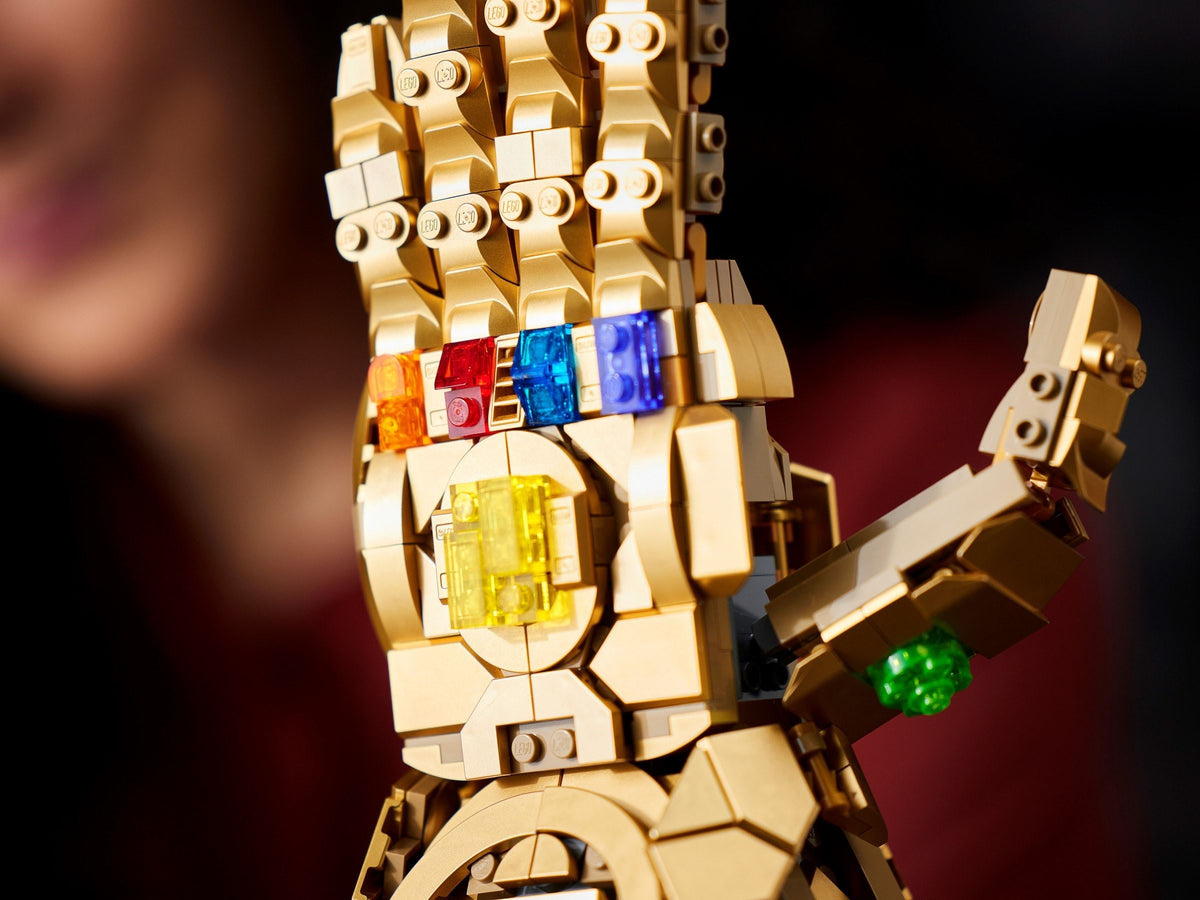 LEGO 76191 Infinity Gauntlet alternate view 3